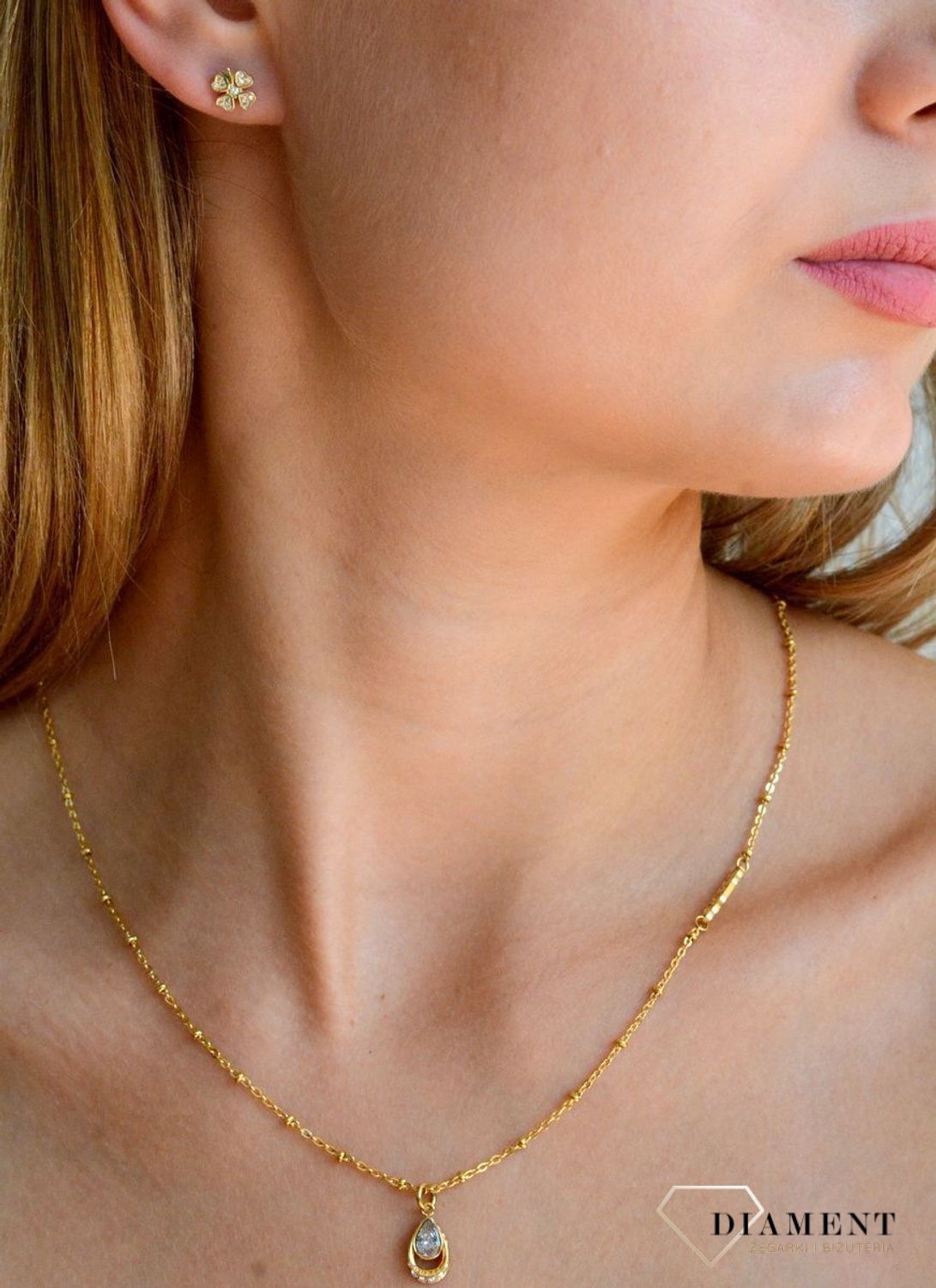 Złote kolczyki damskie 375 wkrętki kwiatki KL 4353 375.jpg